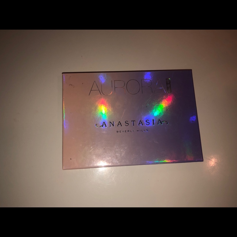 Anastasia Beverly Hills Aurora Glow Kit